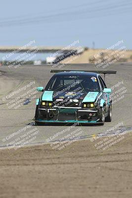 media/Sep-28-2025-24 Hours of Lemons (Sun) [[5dfe0e5f6e]]/12pm (Outside Grapevine)/
